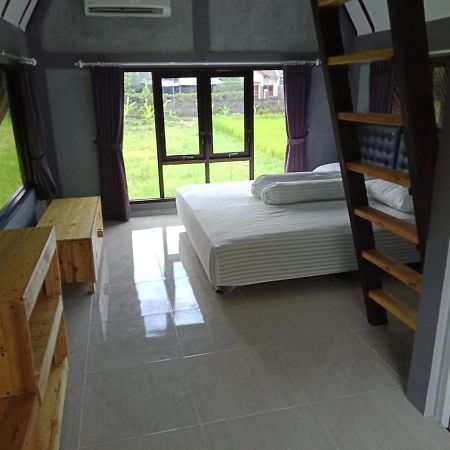 Joglopari Guesthouse Room 2 Bukan Untuk Pasangan Non Pasutri Cepit Luaran gambar