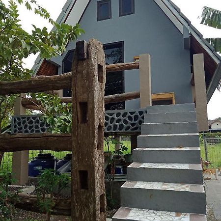 Joglopari Guesthouse Room 2 Bukan Untuk Pasangan Non Pasutri Cepit Luaran gambar
